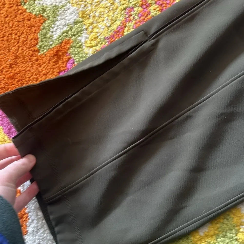 LULULEMON ATHLETICA ON THE RIGHT TRACK PANTS SIZE 10